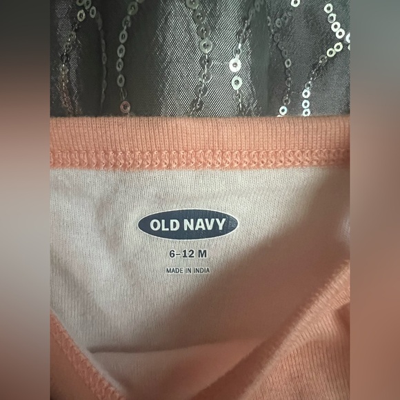 Old Navy Sleeveless Bodysuit for Baby 6-12M - Picture 3 of 4